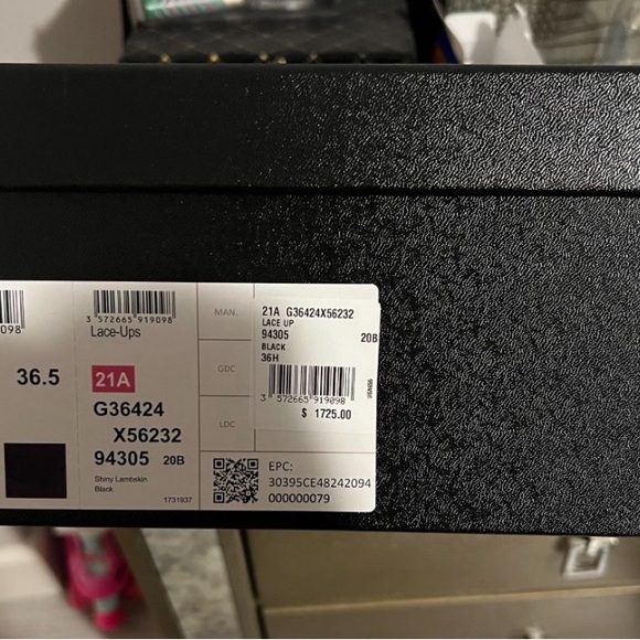 Brand new Chanel booties size 36.5. Rare style. - Picture 3 of 4